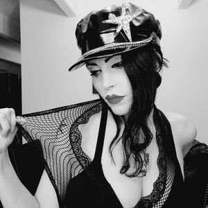 Meet The Posher Post! Size XXL